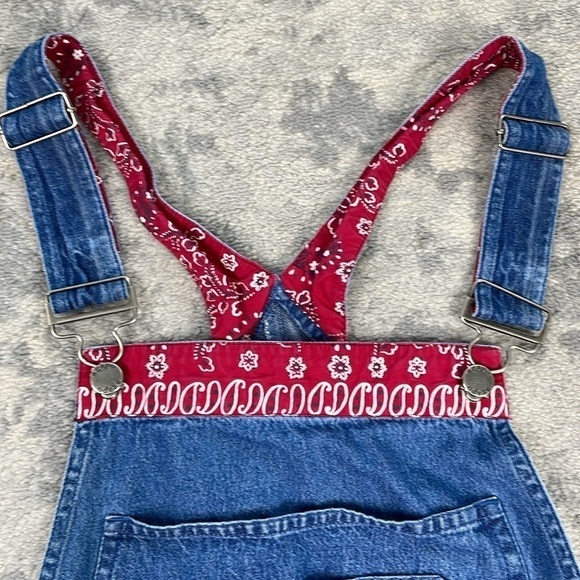Vintage Agapo Cropped Denim Overalls Red Paisley Bandana Trim Ranch Western Sz M - Picture 7 of 9
